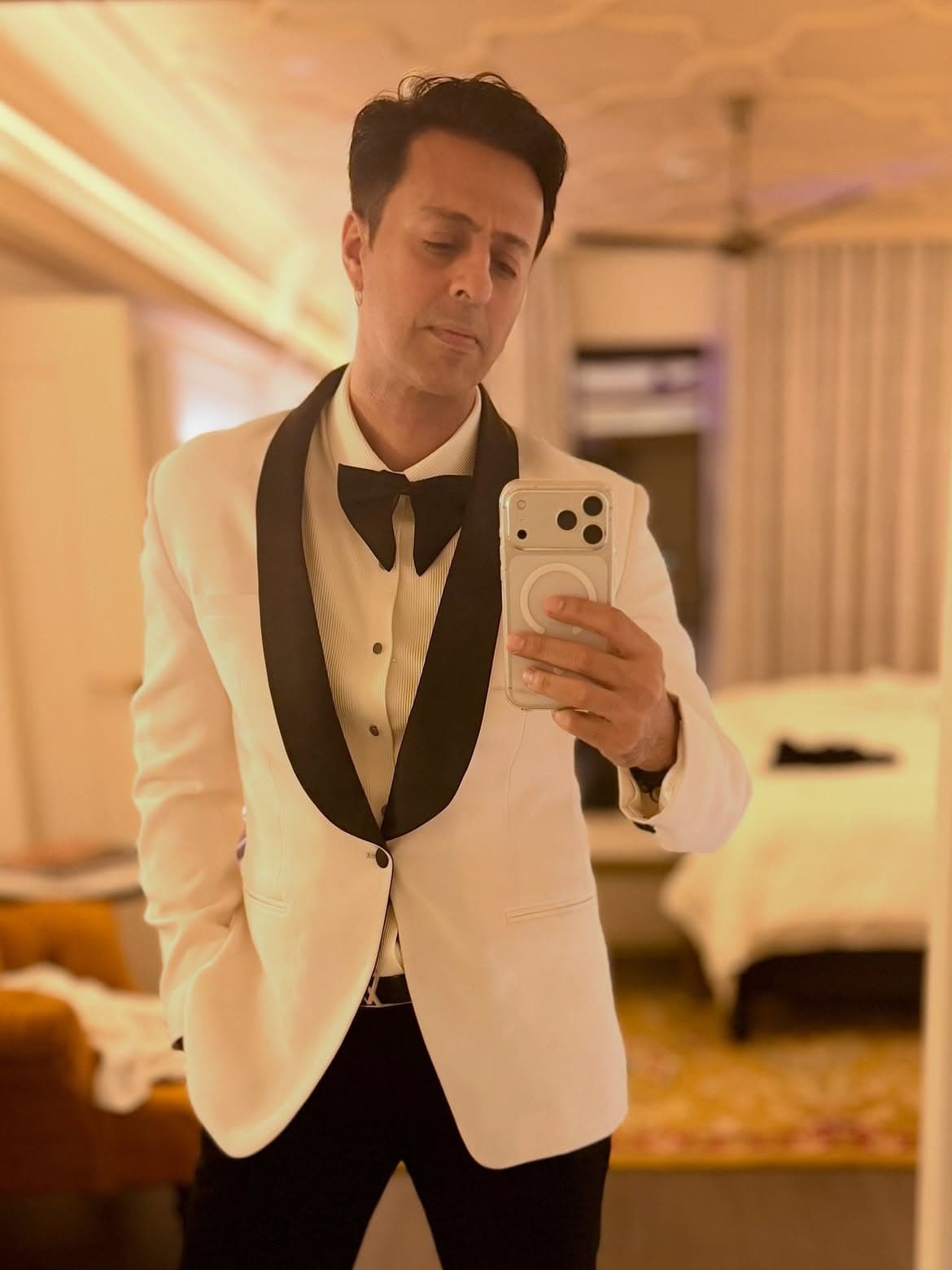 Salim Merchant in Sahil Malik